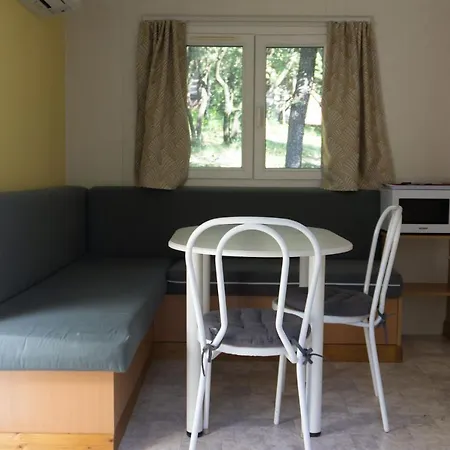 Domaine Des Barons De La Chasse -- Eco-domaine -- Campsite *