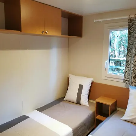 Campingplads Domaine Des Barons De La Chasse -- Eco-domaine -- *